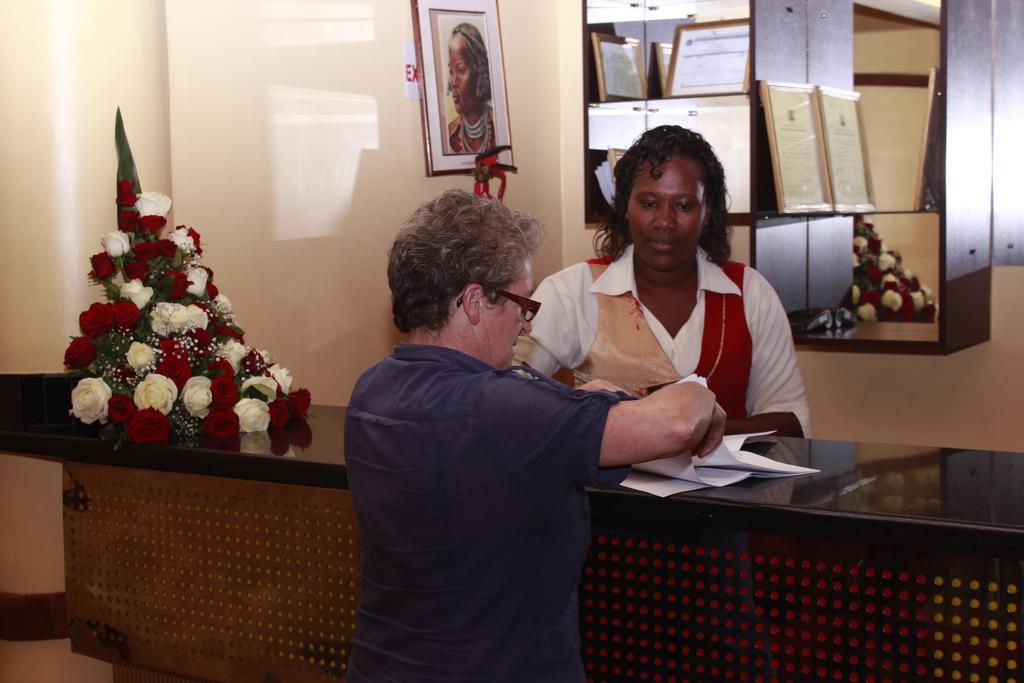 Hotel Central Park Nairobi Buitenkant foto