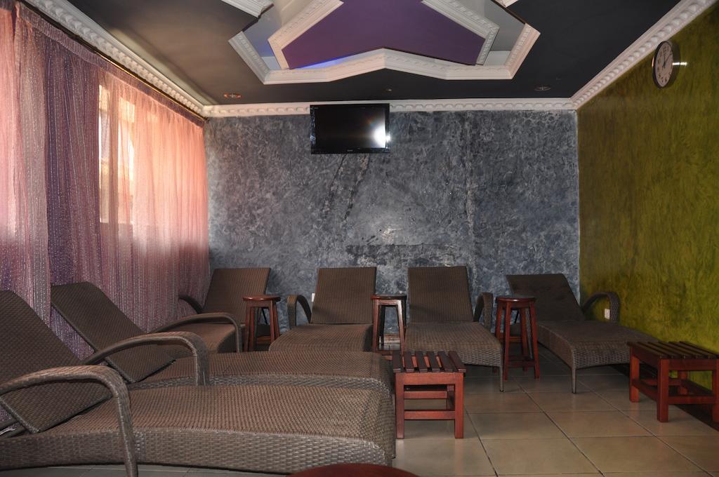 Hotel Central Park Nairobi Buitenkant foto